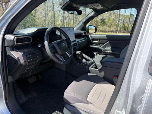 2025 Toyota Tacoma SR