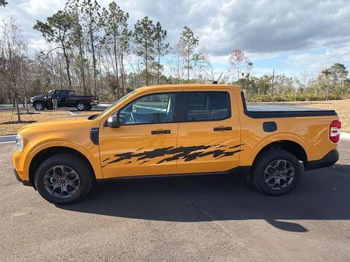 2023 Ford Maverick XL