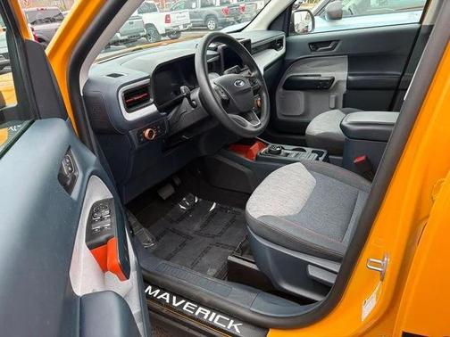 2023 Ford Maverick XL