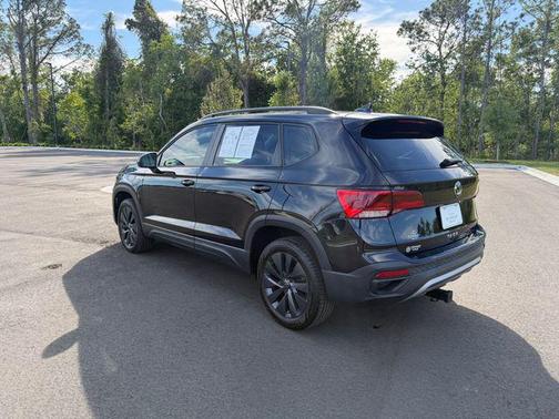 Platinum Gray Metallic 2022 Volkswagen Taos 1.5T S