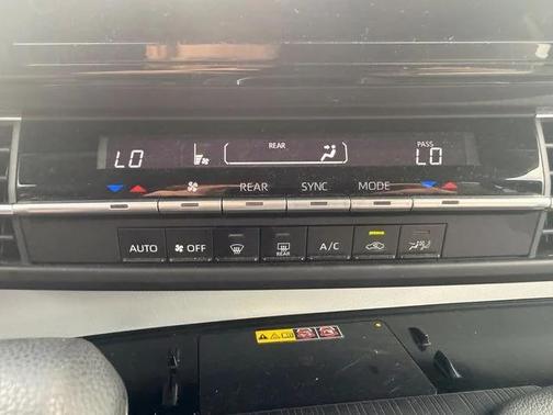 Other 2025 Toyota Sienna LE