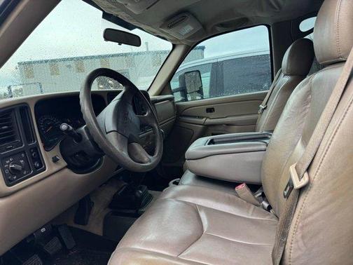 2004 GMC Sierra 2500 SLE