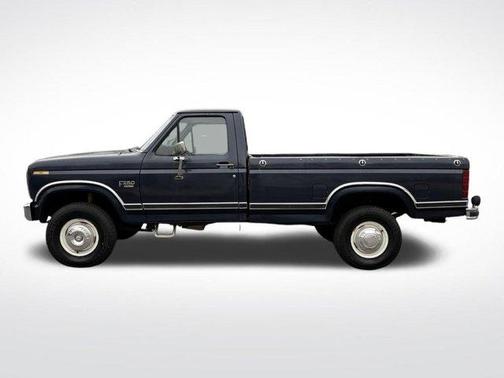 1984 Ford F-250 