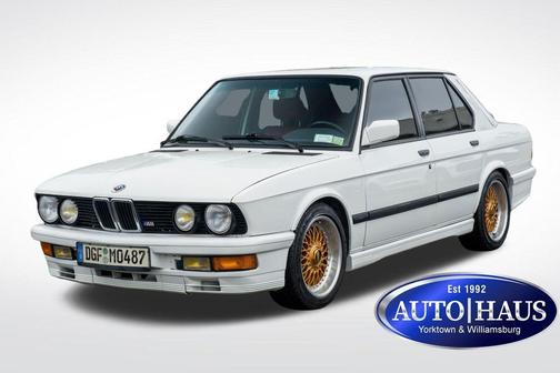 White 1988 BMW 535 i