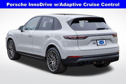 2023 Porsche Cayenne Base (Tiptronic)