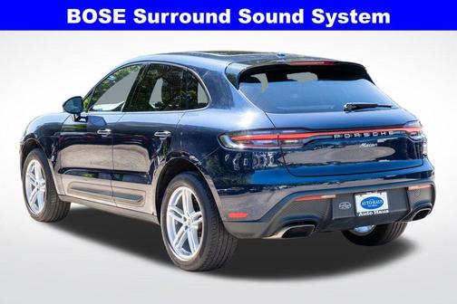 Night Blue Metallic 2022 Porsche Macan Base
