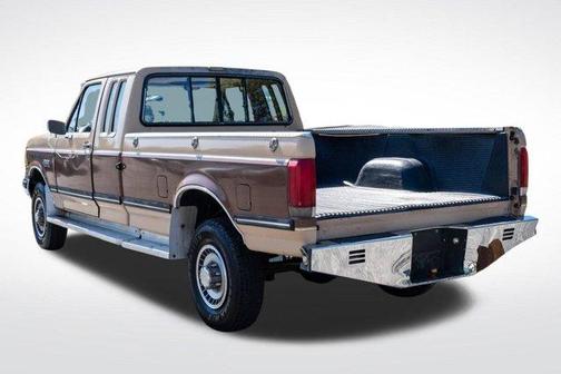 Desert Tan 1987 Ford F-250 XLT Lariat