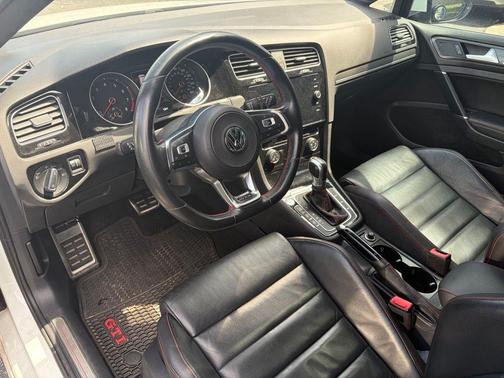Pure White 2019 Volkswagen Golf GTI 2.0T SE