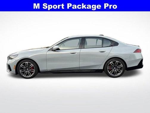 2026 BMW 530 i xDrive