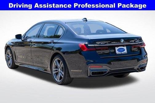 Carbon Black Metallic 2020 BMW 750 i xDrive