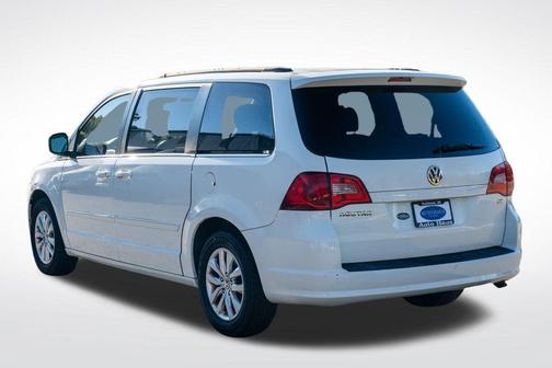 2012 Volkswagen Routan SE