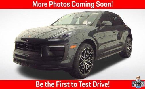 Volcano Grey Metallic 2024 Porsche Macan Base
