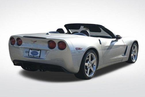 2005 Chevrolet Corvette 