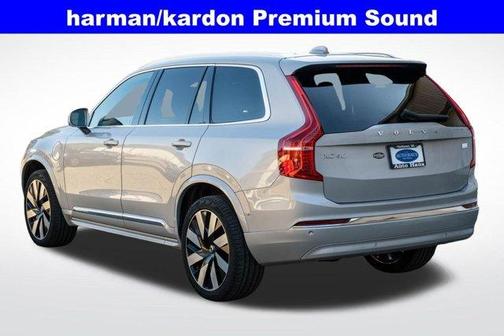 2024 Volvo XC90 Recharge Plug-In Hybrid T8 Plus Bright Theme 7 Passenger