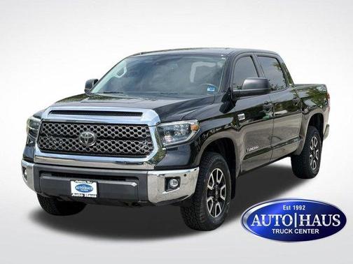 Midnight Black Metallic 2019 Toyota Tundra SR5