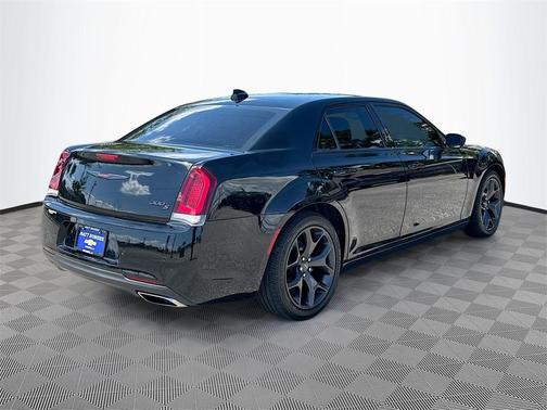 2021 Chrysler 300 S