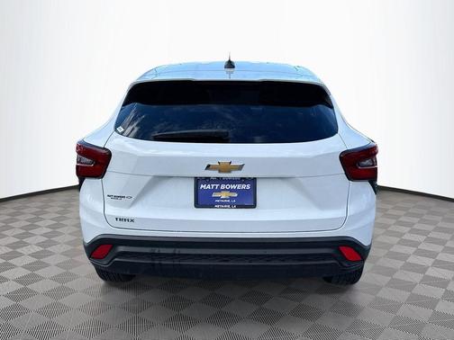 2025 Chevrolet Trax LS