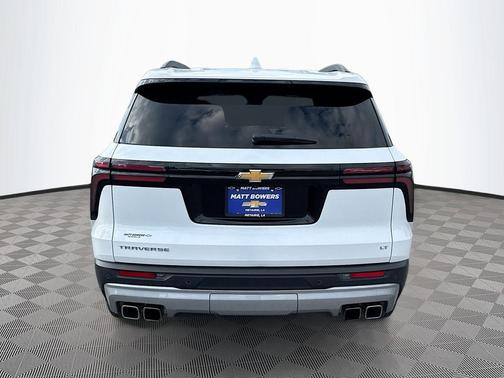 2024 Chevrolet Traverse LT