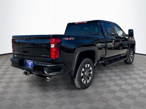 2024 Chevrolet Silverado 2500 Custom