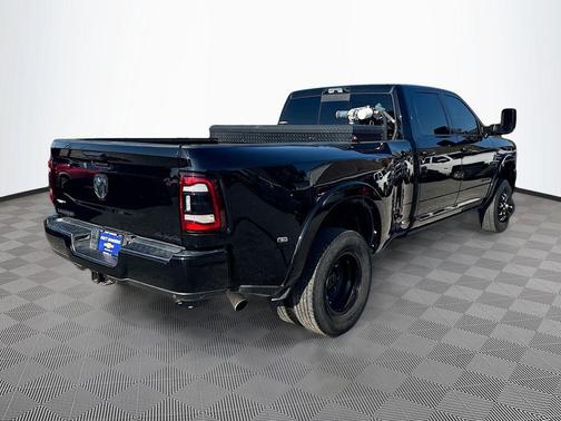 2022 RAM 3500 Laramie