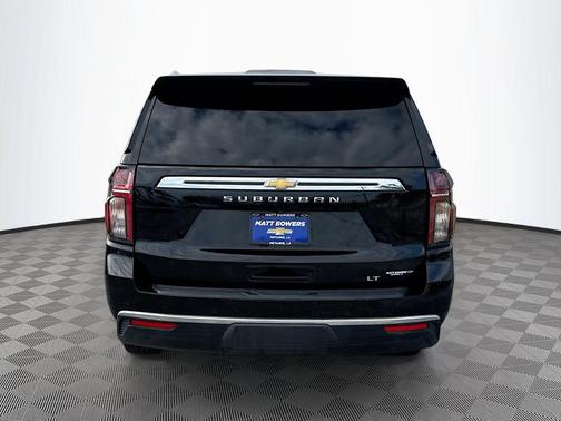 2022 Chevrolet Suburban LT