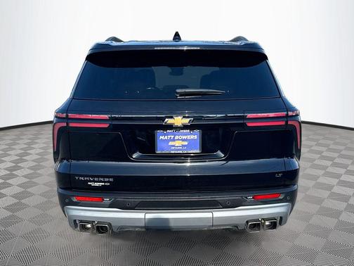 2024 Chevrolet Traverse LT