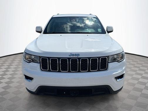 2020 Jeep Grand Cherokee Laredo E