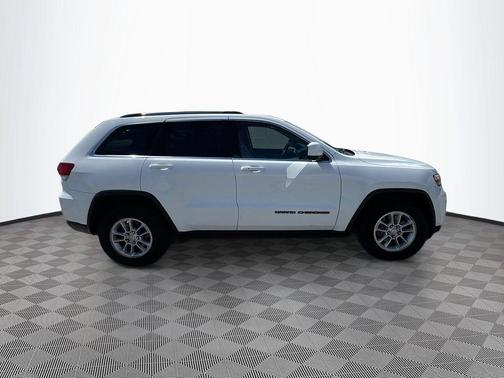 2020 Jeep Grand Cherokee Laredo E
