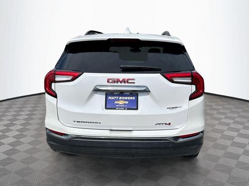 2024 GMC Terrain AT4