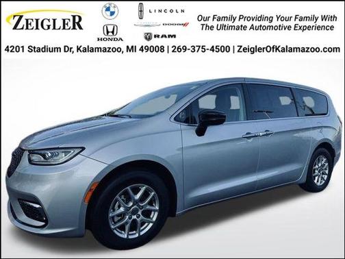 2024 Chrysler Pacifica Touring-L