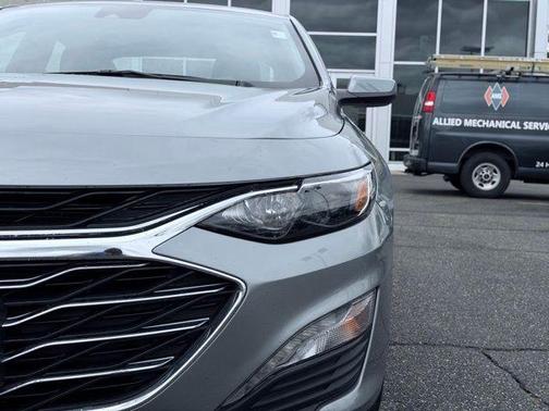 Sterling Gray Metallic 2024 Chevrolet Malibu LT
