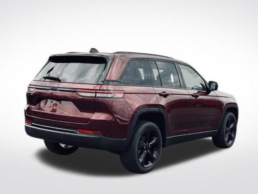 2024 Jeep Grand Cherokee Laredo