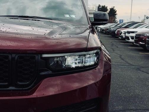 2024 Jeep Grand Cherokee Laredo