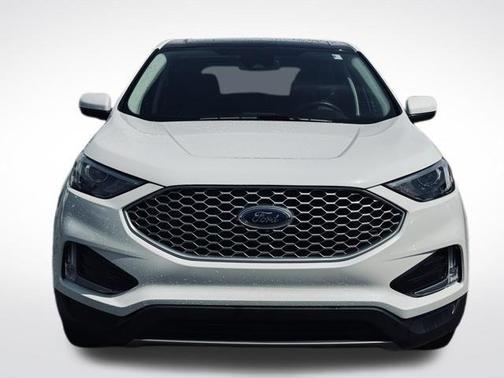 White Metallic 2023 Ford Edge SEL