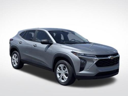 Sterling Gray Metallic 2024 Chevrolet Trax LS