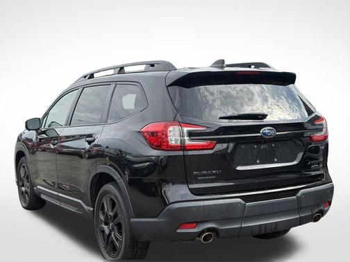Crystal Black Silica 2023 Subaru Ascent Onyx Edition Limited