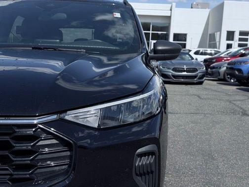 Black Metallic 2025 Ford Escape ST-Line