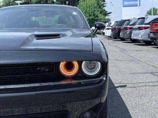Pitch Black Clearcoat 2018 Dodge Challenger R/T