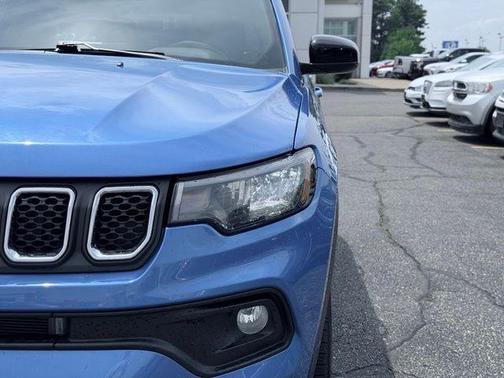 Hydro Blue Pearlcoat 2024 Jeep Compass Latitude