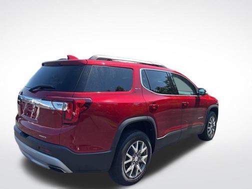 2022 GMC Acadia SLT
