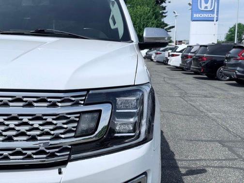 White Metallic 2021 Ford Expedition Platinum