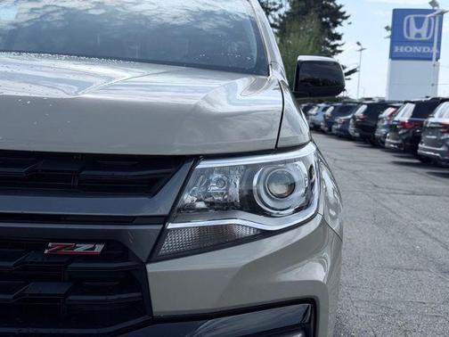Sand Dune Metallic 2022 Chevrolet Colorado Z71