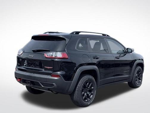 Diamond Black 2022 Jeep Cherokee Trailhawk