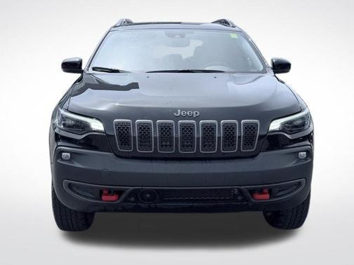 Diamond Black 2022 Jeep Cherokee Trailhawk