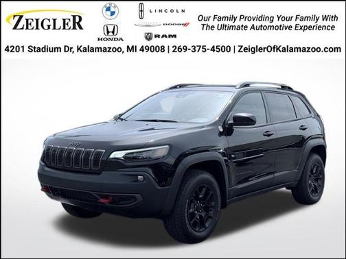 Diamond Black 2022 Jeep Cherokee Trailhawk
