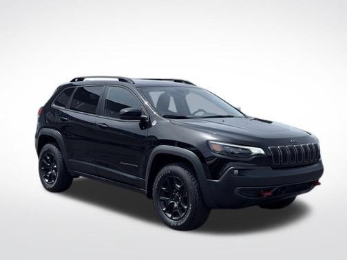 Diamond Black 2022 Jeep Cherokee Trailhawk