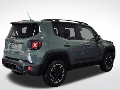 2016 Jeep Renegade Trailhawk