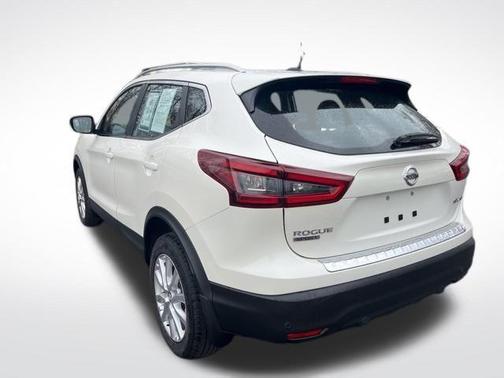2021 Nissan Rogue Sport SV