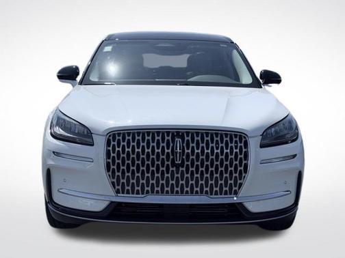White Metallic 2023 Lincoln Corsair Standard