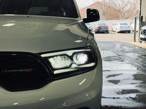 White Knuckle Clearcoat 2023 Dodge Durango GT